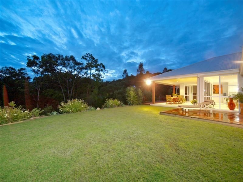 4 Colin Place, Cashmere QLD 4500
