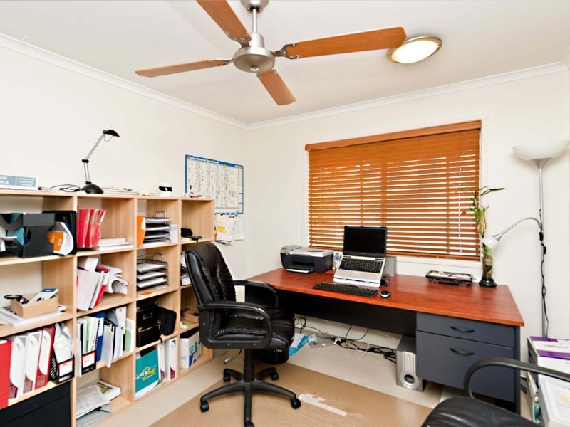 45 Folkstone Avenue, Albany Creek QLD 4035