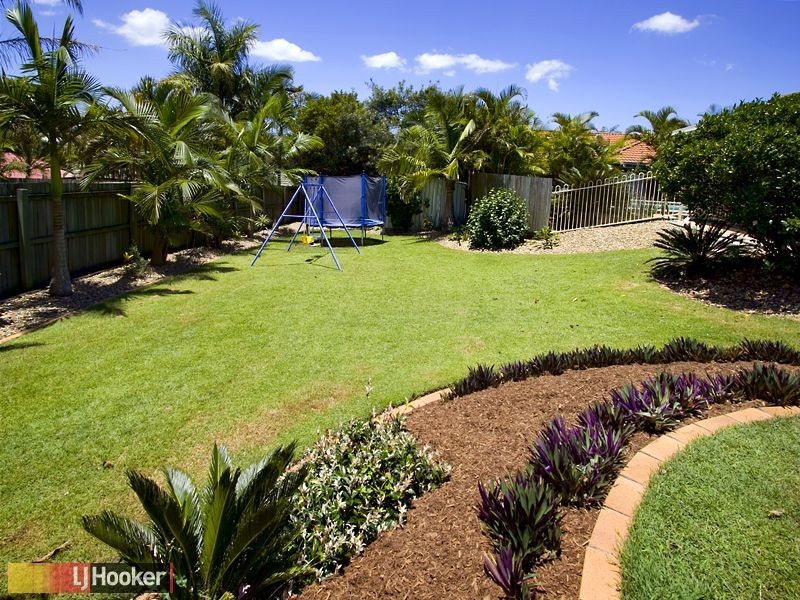 42 Marina Court, Eatons Hill QLD 4037