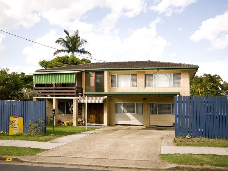 4 Stephen Street, Albany Creek QLD 4035