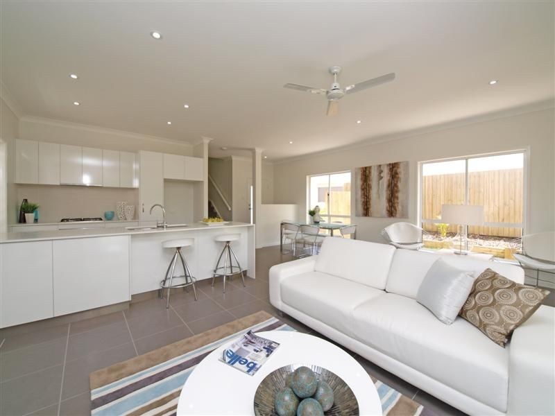 8 Melia Court, Eatons Hill QLD 4037