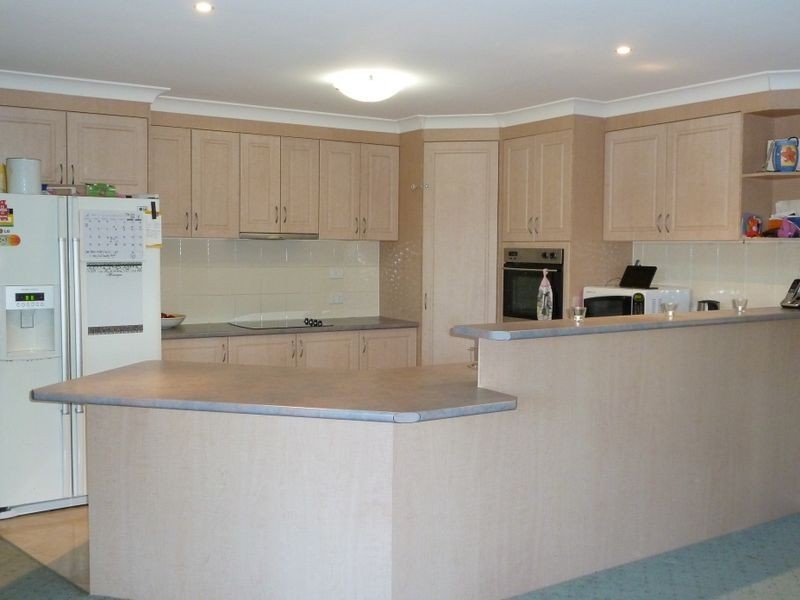 8 Major Court, Cashmere QLD 4500