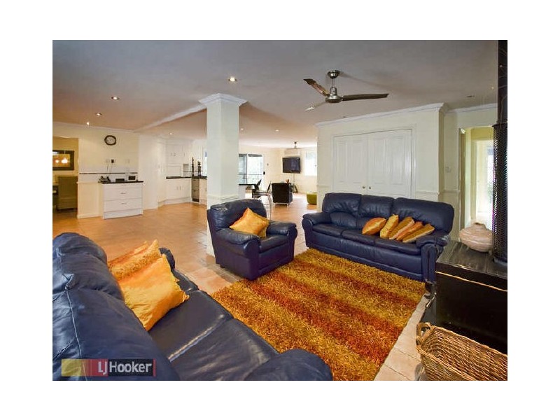 Eatons Hill QLD 4037