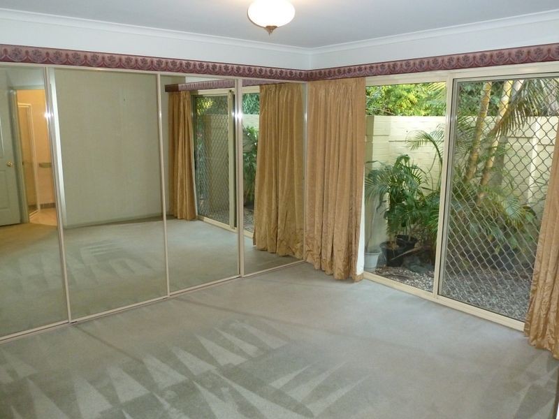 1 Redford Crescent, Mcdowall QLD 4053