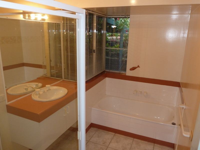 1 Redford Crescent, Mcdowall QLD 4053