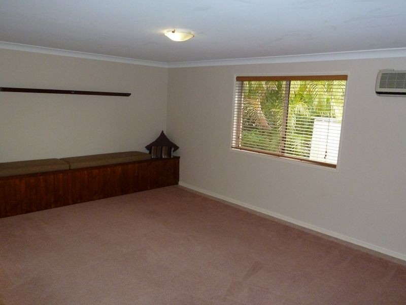 14 Valencia Court, Eatons Hill QLD 4037