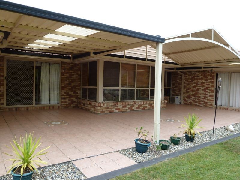 14 Valencia Court, Eatons Hill QLD 4037