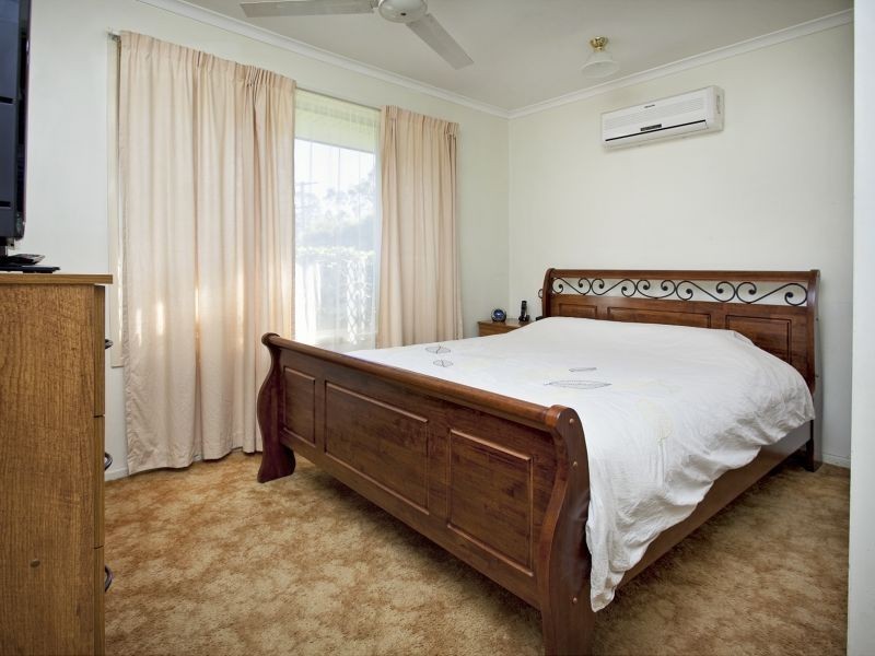 64 Gilford Crescent, Albany Creek QLD 4035