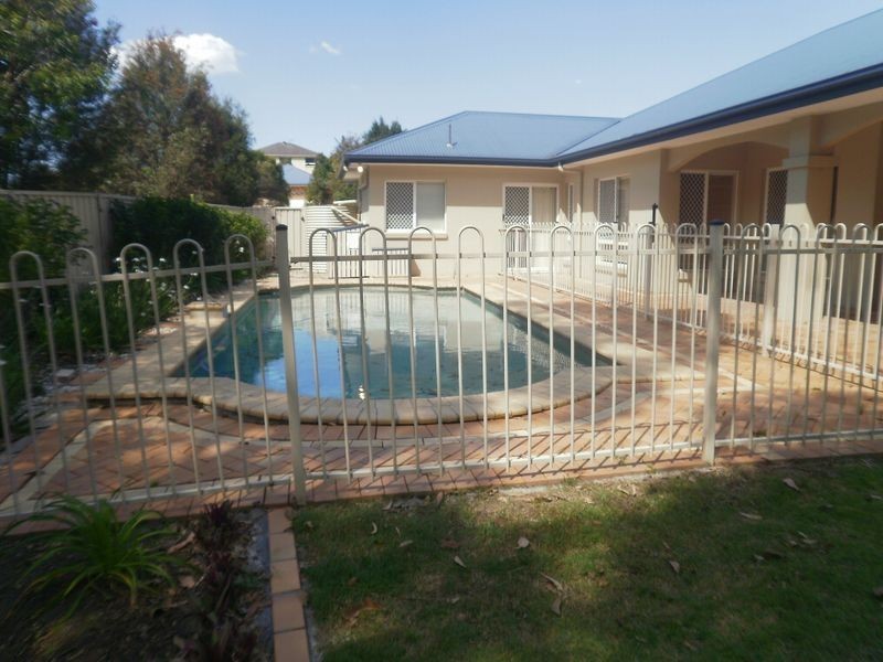 69 Lancewood Drive, Albany Creek QLD 4035