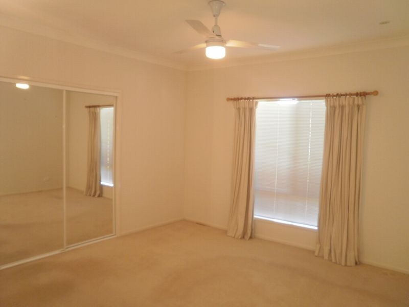 69 Lancewood Drive, Albany Creek QLD 4035