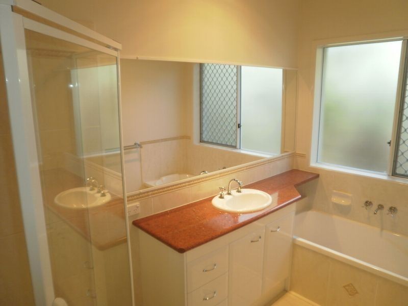 69 Lancewood Drive, Albany Creek QLD 4035