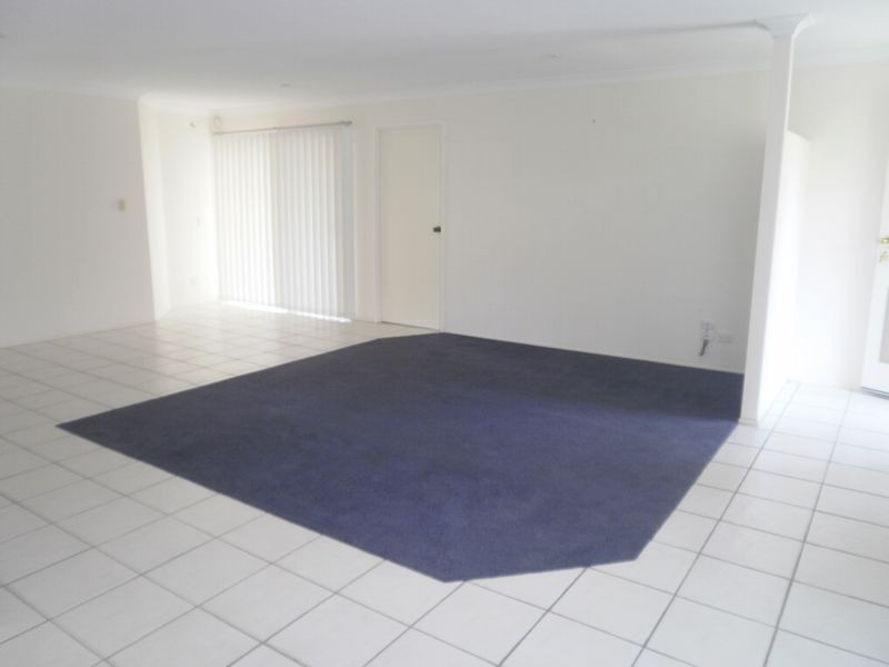 8 Pascali Crescent, Eatons Hill QLD 4037