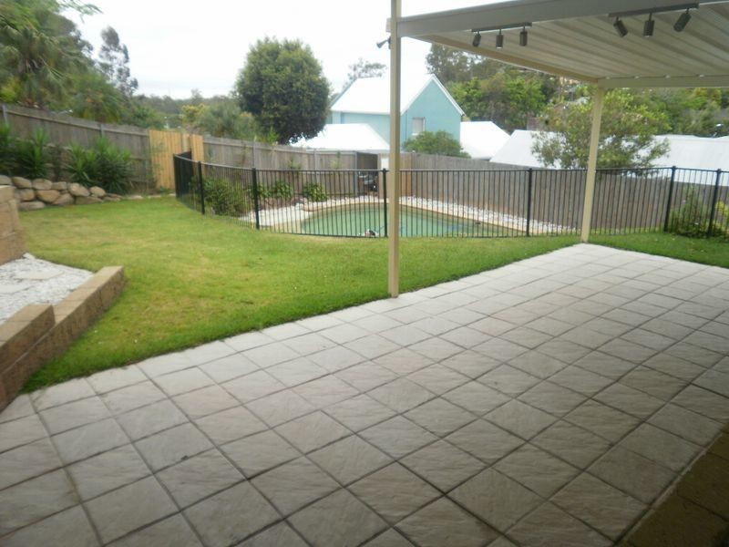 4 Jocasta Street, Eatons Hill QLD 4037