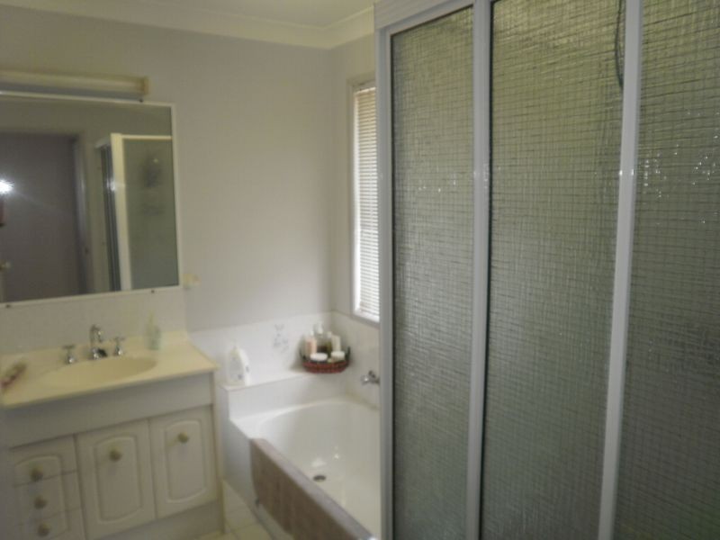 35 Pegasus Avenue, Eatons Hill QLD 4037