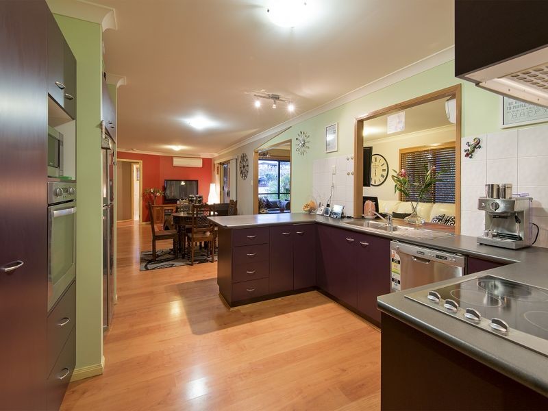 9 Mabella Court, Eatons Hill QLD 4037