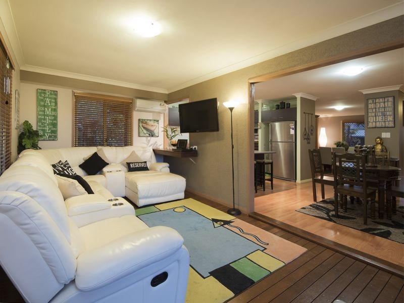 9 Mabella Court, Eatons Hill QLD 4037