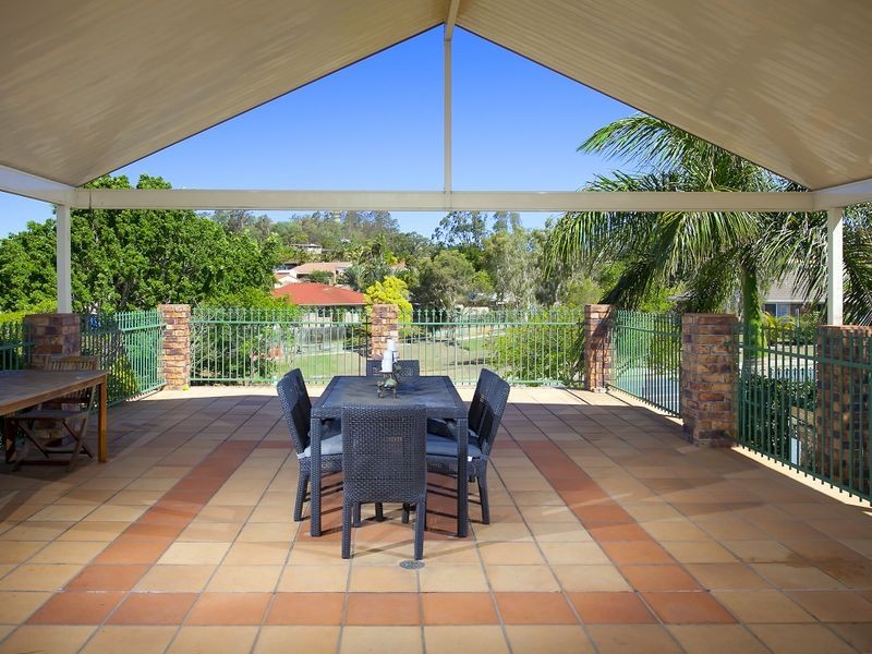 22 Queen Elizabeth Drive, Eatons Hill QLD 4037