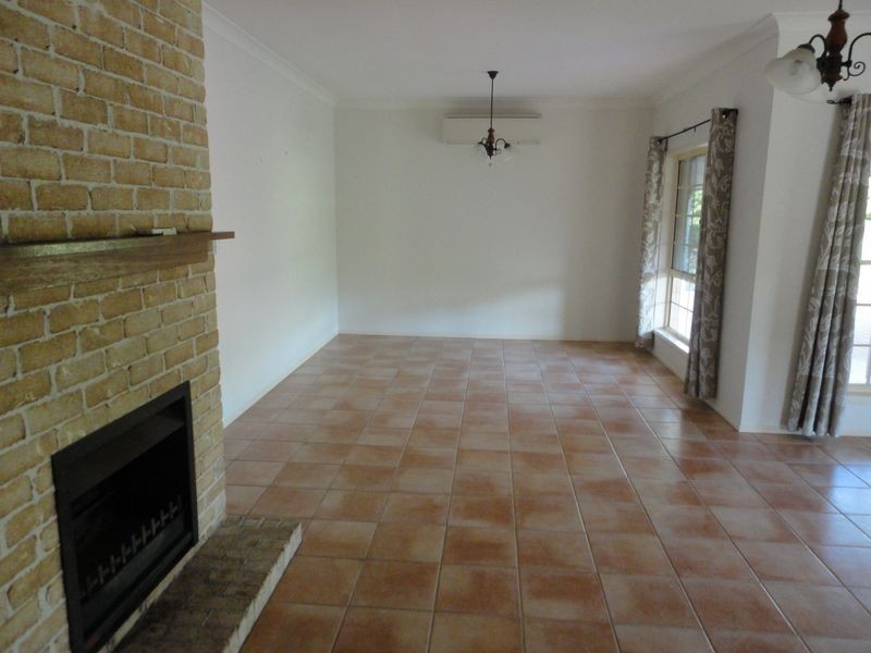 15 Parakeet Court, Warner QLD 4500