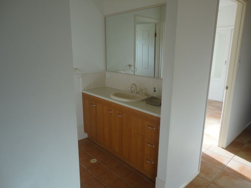 15 Parakeet Court, Warner QLD 4500