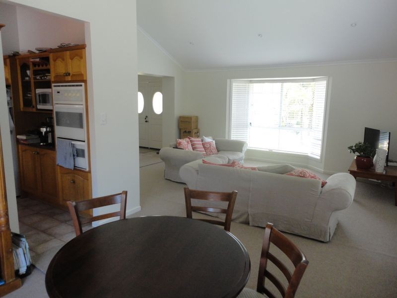 10 Cosmos Place, Bridgeman Downs QLD 4035