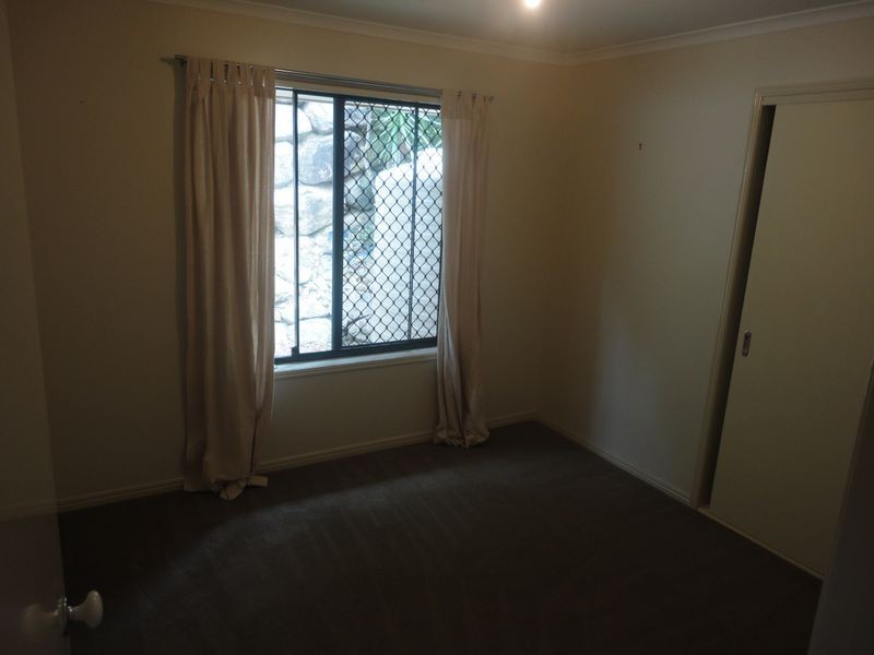 124 Saraband Drive, Eatons Hill QLD 4037