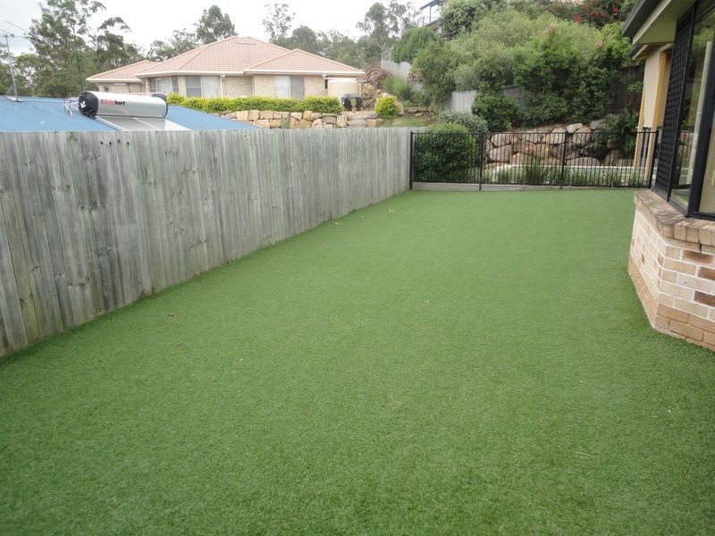 124 Saraband Drive, Eatons Hill QLD 4037