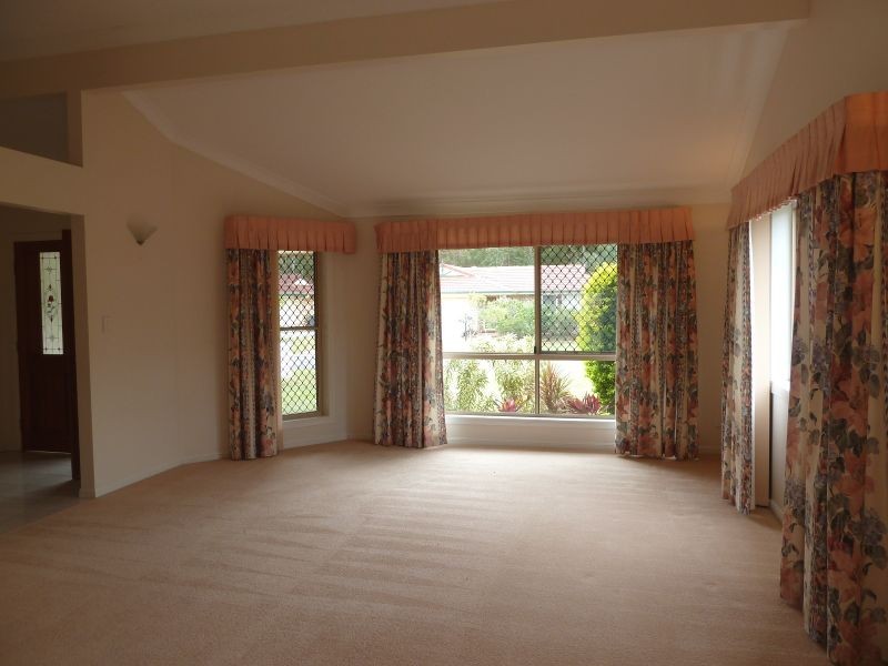 9 Cosme Place, Bridgeman Downs QLD 4035