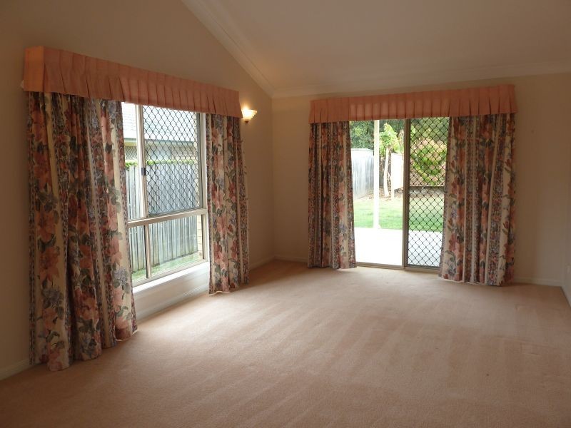 9 Cosme Place, Bridgeman Downs QLD 4035