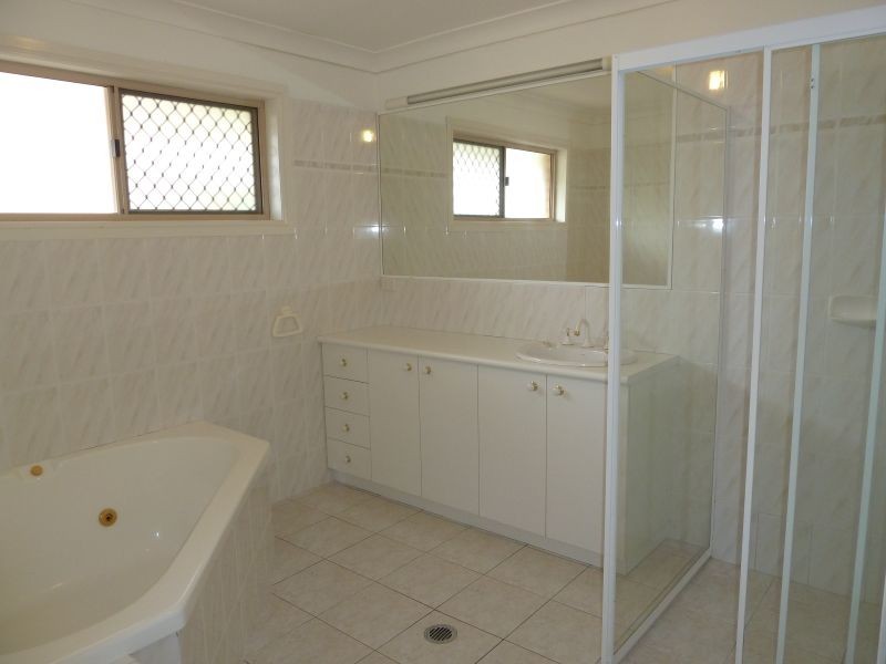 9 Cosme Place, Bridgeman Downs QLD 4035