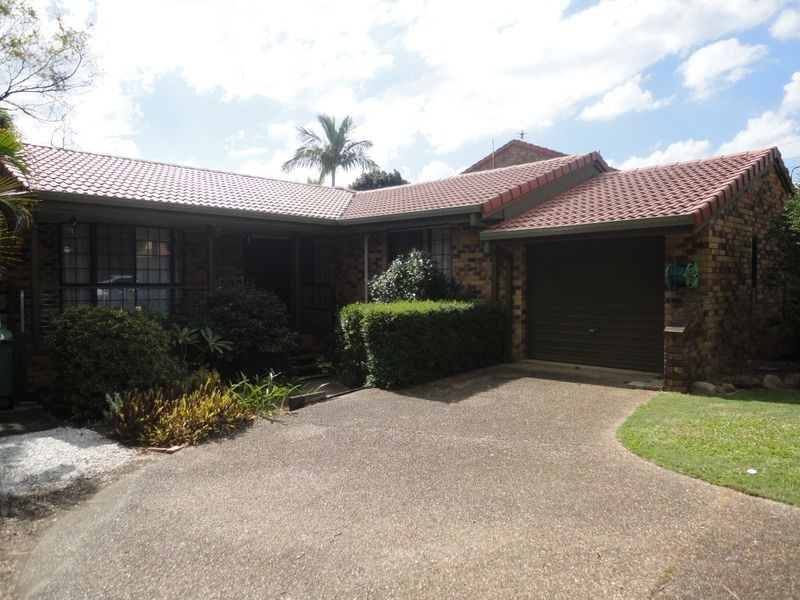 17 Flamingo Drive, Albany Creek QLD 4035