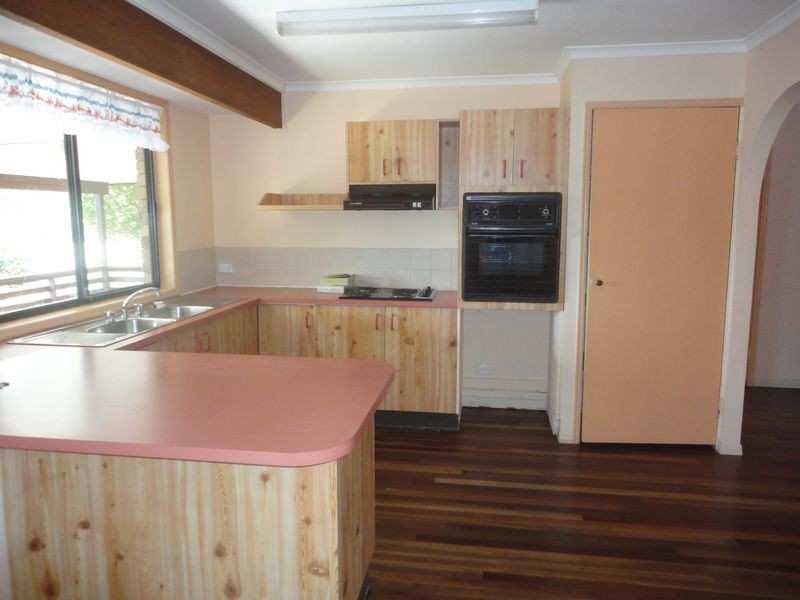 17 Flamingo Drive, Albany Creek QLD 4035