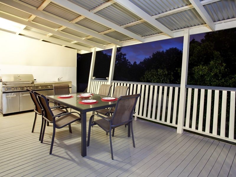 34 Ophelia Crescent, Eatons Hill QLD 4037