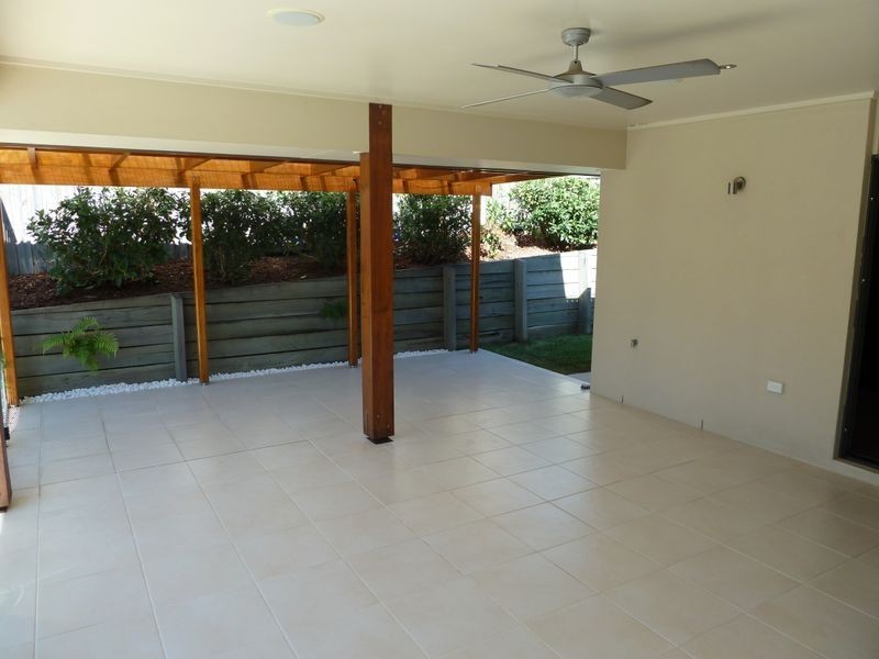 18 Montalcino Place, Bridgeman Downs QLD 4035