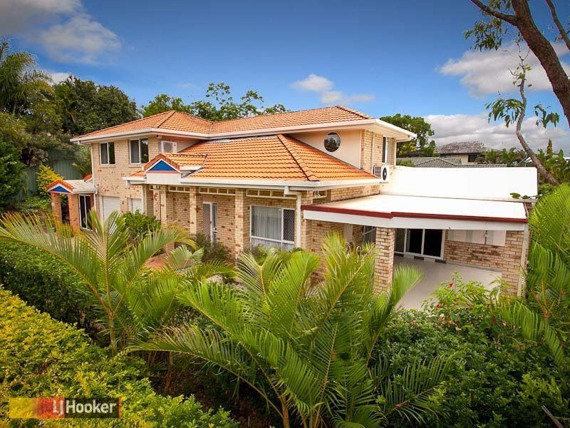 2 Silkyoak Way, Albany Creek QLD 4035