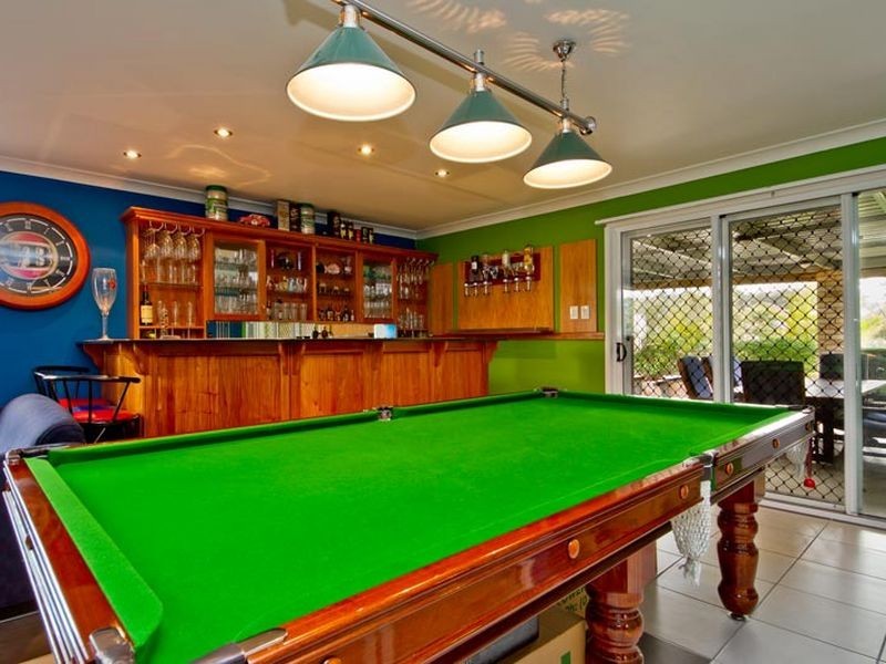 2 Silkyoak Way, Albany Creek QLD 4035