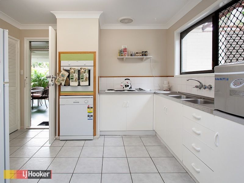 16 Somerset Court, Albany Creek QLD 4035