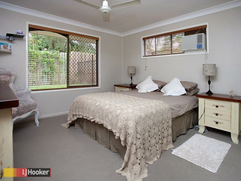 16 Somerset Court, Albany Creek QLD 4035