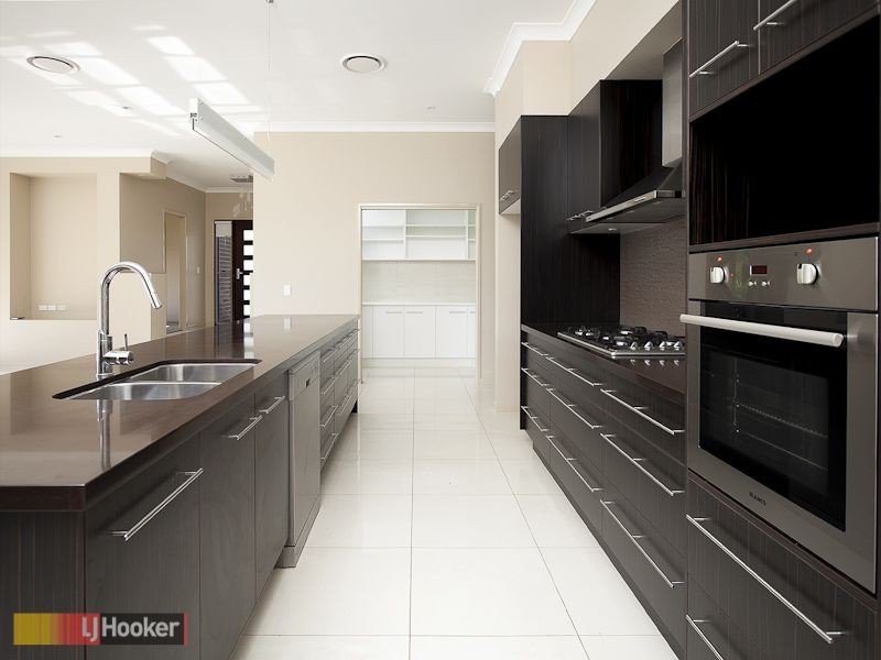 18 Louise Court, Cashmere QLD 4500