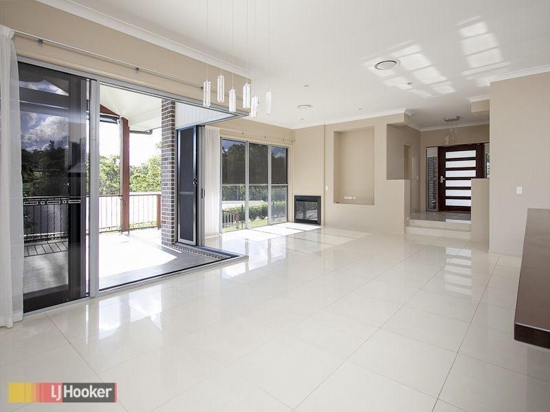 18 Louise Court, Cashmere QLD 4500