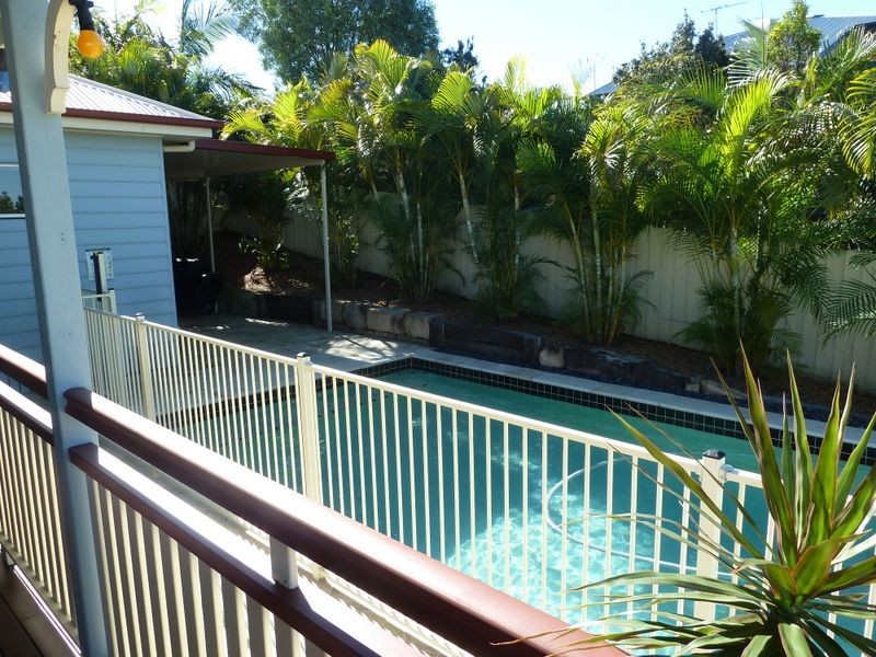 6 Rothschild Street, Eatons Hill QLD 4037