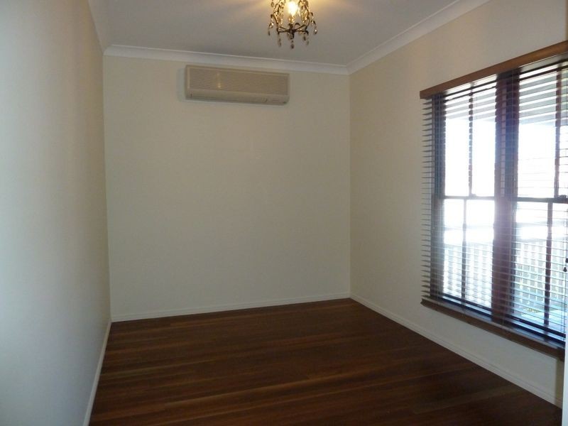 6 Rothschild Street, Eatons Hill QLD 4037