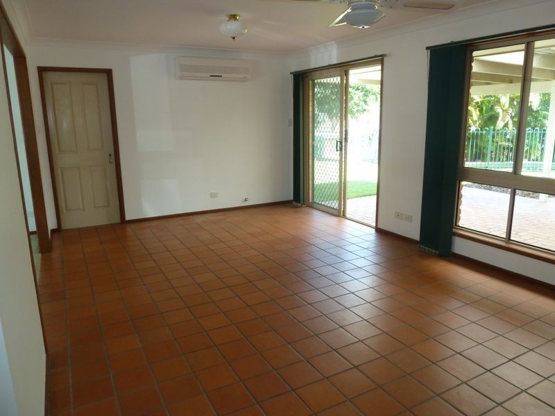 16 Oakmont Crescent, Albany Creek QLD 4035