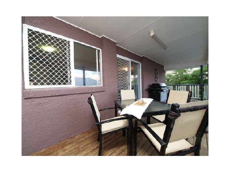 8 Narrabeen Road, Albany Creek QLD 4035