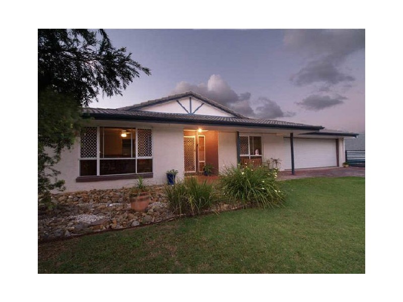 8 Narrabeen Road, Albany Creek QLD 4035