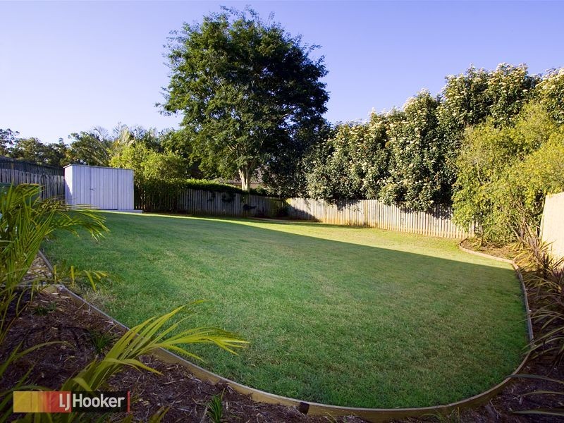 6 Ophelia Crescent, Eatons Hill QLD 4037