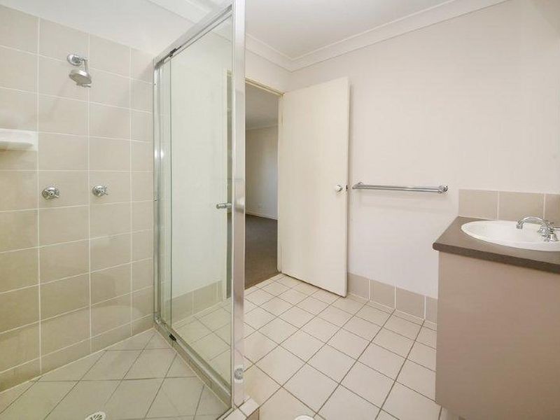 60 McGahey Street, Rothwell QLD 4022