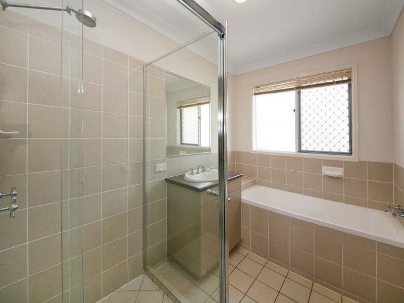 60 McGahey Street, Rothwell QLD 4022