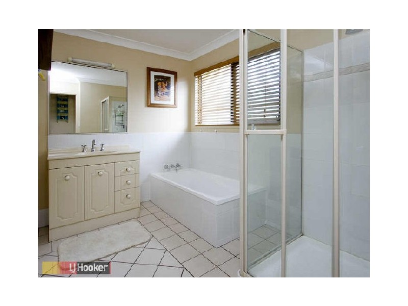 Eatons Hill QLD 4037