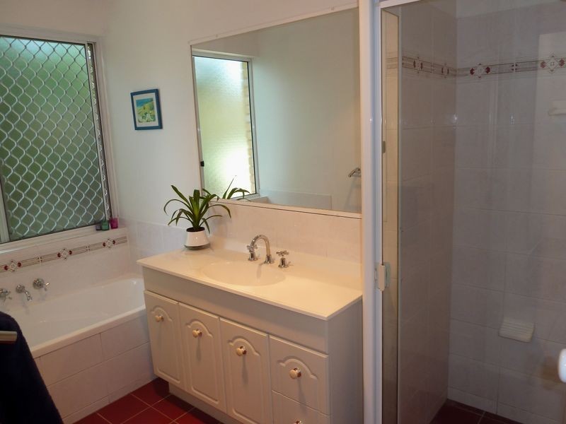 3 Fairhaven Place, Albany Creek QLD 4035