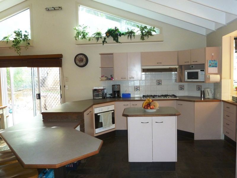 6 Diss Court, Albany Creek QLD 4035